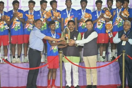 खेलो इंडिया यूथ गेम के तहत पुरूष वर्ग के फाइनल मुकाबले में झारखंड टीम ने रोमांचक मुकाबले में ओड़िसा की टीम को किया पराजित 47