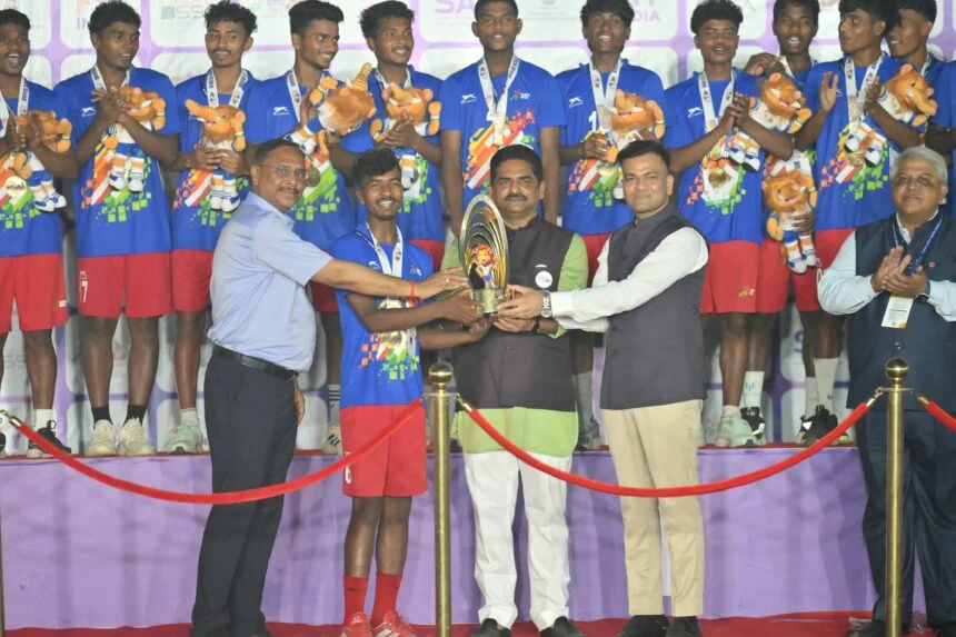 खेलो इंडिया यूथ गेम के तहत पुरूष वर्ग के फाइनल मुकाबले में झारखंड टीम ने रोमांचक मुकाबले में ओड़िसा की टीम को किया पराजित 1