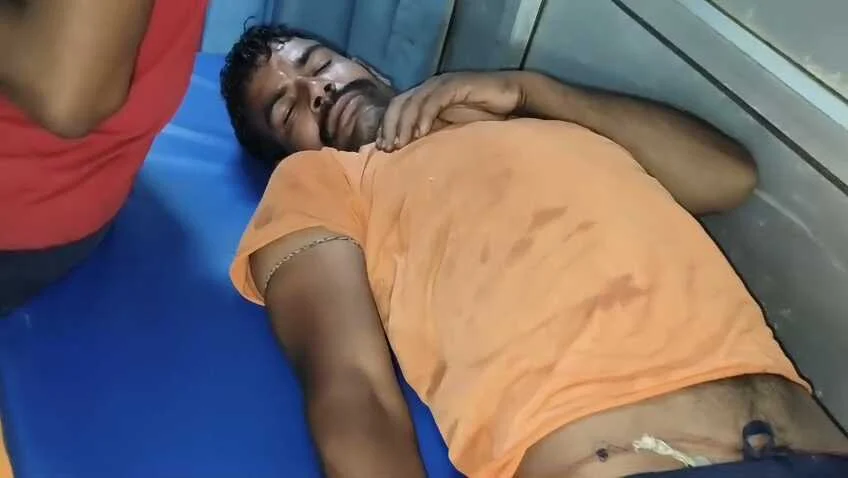 बेगूसराय में एक मामूली विवाद को लेकर जबरन दबंगों ने एक खेत के रखवार की पिटाई, घायल सदर अस्पताल में भर्ती 2