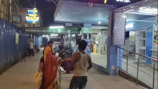 बेगूसराय में एक महिला ने पारिवारिक विवाद के कारण एसिड पीकर किया आत्महत्या का प्रयास,अस्पताल में भर्ती 3