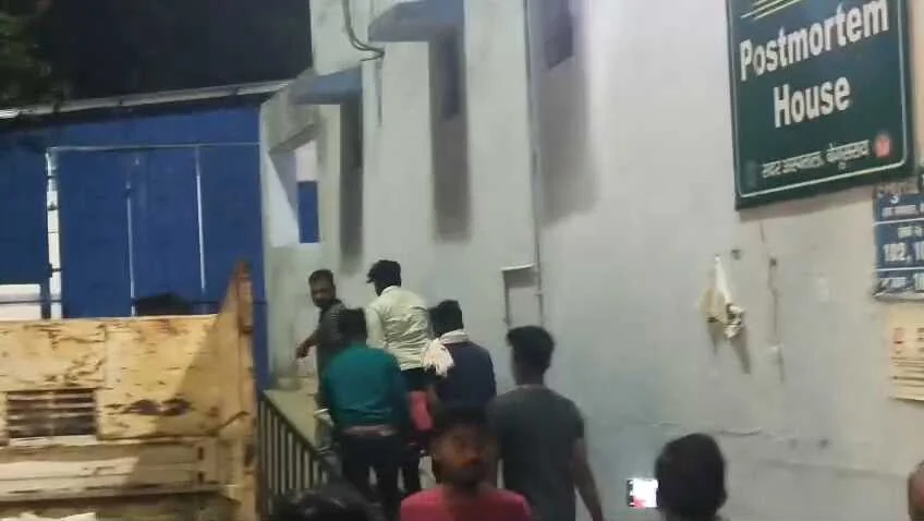 बेगूसराय मे कार और मोटरसाइकिल के आमने सामने की टक्कर मे एक युवक की दर्दनाक मौत 2