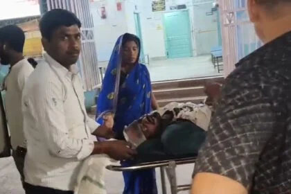 बेगूसराय में अज्ञात वाहन की चपेट में आने से बाइक सवार युवक गंभीर रूप से घायल, सदर अस्पताल में भर्ती 28