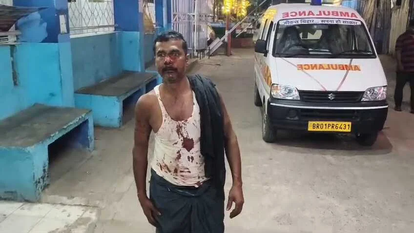 बेगूसराय में जमीनी विवाद को लेकर मारपीट में एक व्यक्ति घायल, सदर अस्पताल में भर्ती 4