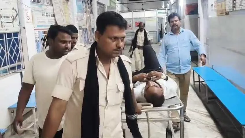 बेगूसराय में एसटीएफ और अपराधी के बीच मुठभेड़ में 25 हजार का इनामी अपराधी घायल, हथियार और गोली के साथ गिरफ्तार  6