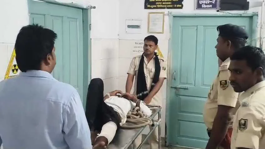 बेगूसराय में एसटीएफ और अपराधी के बीच मुठभेड़ में 25 हजार का इनामी अपराधी घायल, हथियार और गोली के साथ गिरफ्तार  3