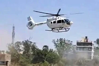 नालंदा: राजगीर में बड़ा हादसा होने से टला, मुख्यमंत्री के हेलीकॉप्टर की लैंडिंग के दौरान उड़ा टीन शेड, मची अफरातफरी 23