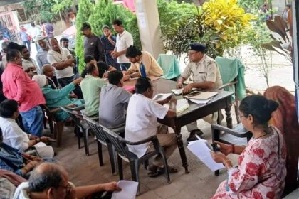भगवानपुर थाना परिसर के जनता दरबार में तीन मामले का हुआ निष्पादन 22