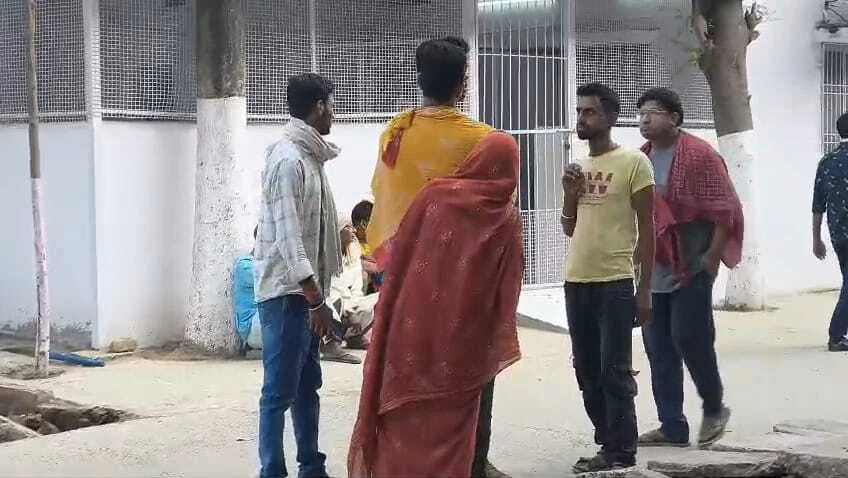 बेगूसराय में संदिग्ध अवस्था में एक महिला की मौत, परिजनों में मचा कोहराम 2
