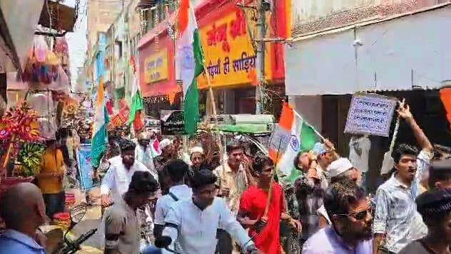 बेगूसराय में वक्फ बोर्ड के खिलाफ ऑल इंडिया मुस्लिम पर्सनल लॉ बोर्ड ने किया प्रदर्शन 3