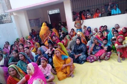 जनसुराज पार्टी ने किया प्रखंड स्तरीय कार्यकर्ता सम्मेलन 32