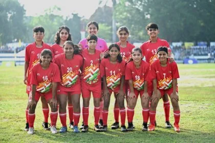 खेलो इंडिया यूथ गेम के तहत बेगूसराय मे  हो रहे फुटबाल मैच के तीसरे दिन सुबह में महिला के ग्रुप बी वर्ग का दो मैच खेला गया। 20