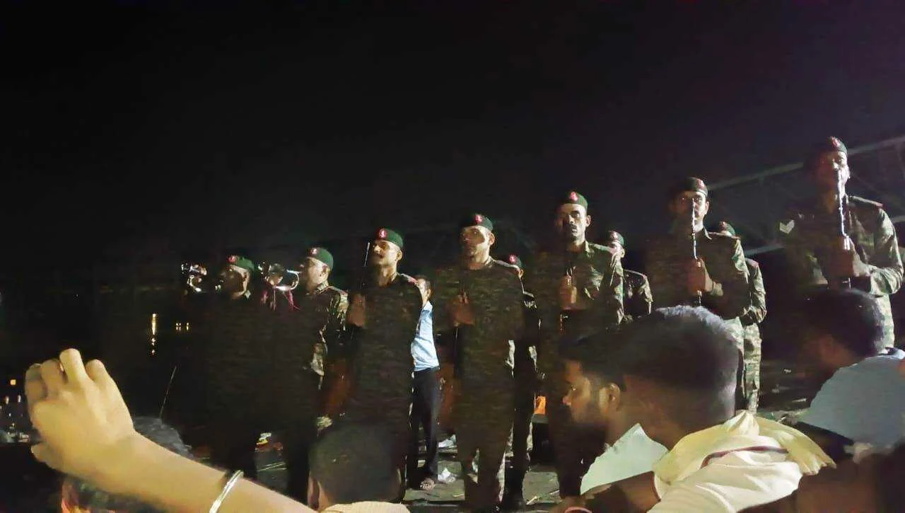पंचतत्व में विलीन हो गए बलिदानी सुजीत, अंतिम यात्रा में उमड़ा जनसैलाब 2