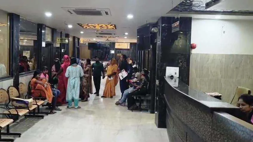बेगूसराय में दिनदहाड़े बेख़ौफ़ अपराधियों ने एक किसान को गोलीमार कर किया घायल, किसान अस्पताल में भर्ती 2