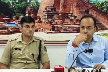 भारत-पाकिस्तान के बीच बढ़ते तनाव को देखते हुए नालंदा जिला अलर्ट पर, DM शशांक शुभंकर और SP भारत सोनी ने दी जानकारी 16