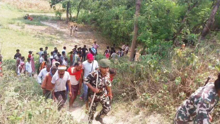 कलयुगी पत्नी ने अपने ही पति को निर्मम तरीके से किया हत्या, शव को हाथ पैर बांधकर बोरे में बंद कर सड़क किनारे फेंका 2