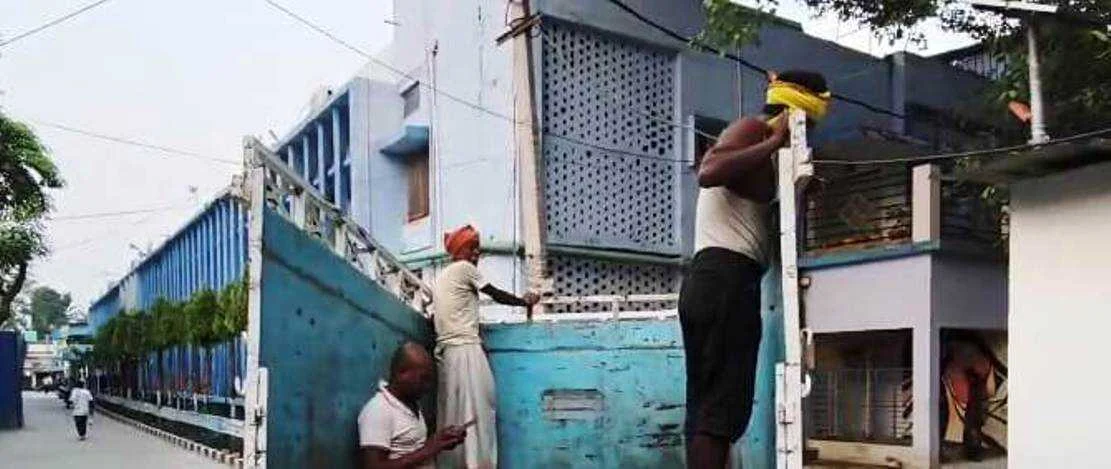 बेगूसराय में तेज रफ्तार कार में दो छात्र को कुचला, एक छात्र की घटनास्थल पर ही दर्दनाक मौत, दूसरा छात्र गंभीर रूप से घायल 2