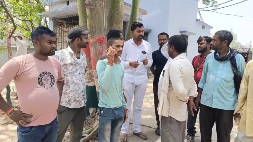 नालंदा: शादी समारोह में शिरकत करने जा रहे मोटरसाइकिल सवार को अज्ञात वाहन ने कुचला, दो लोगों की मौके पर ही मौत 1