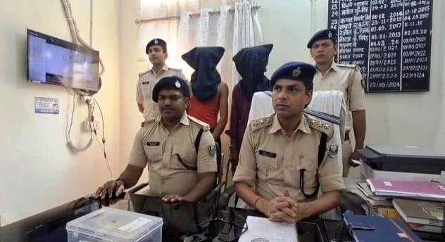 चंदन कुमार शर्मा हत्या कांड का बेगूसराय पुलिस ने किया खुलासा, चाची के साथ अवैध संबंध के कारण हुई हत्या 2