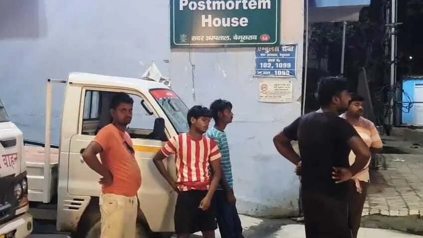 बेगूसराय मे करेंट की चपेट मे आने से एक बिजली मिस्त्री की मौत, परिजनों में मचा कोहराम 3