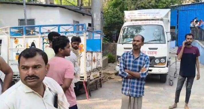 गले में फंदा डालकर 20 वर्षीय युवक ने किया खुदकशी,परिजनों में मचा कोहराम 2