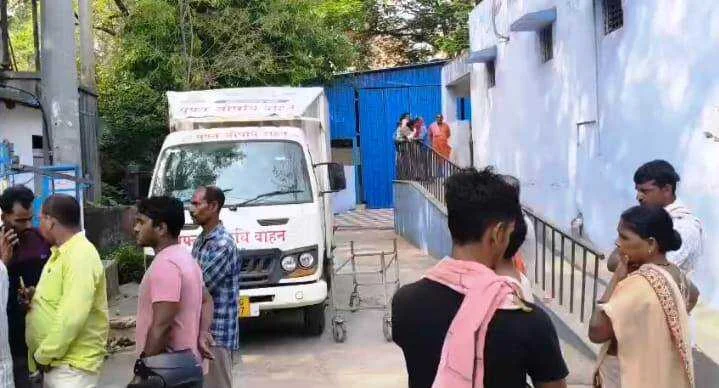 गले में फंदा डालकर 20 वर्षीय युवक ने किया खुदकशी,परिजनों में मचा कोहराम 1