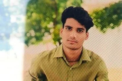 बेगूसराय में एक युवक ने गले में फंदा लगाकर किया आत्महत्या, इलाके में फैली सनसनी 23