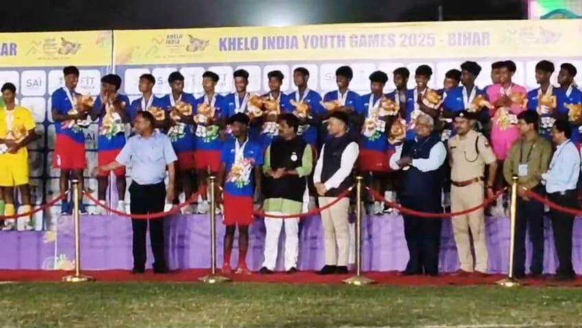 बेगूसराय में खेलो इंडिया यूथ गेम्स के फुटबॉल मैच में महिला और पुरुष दोनों वर्ग में झारखंड रहा नेशनल चैंपियन 2