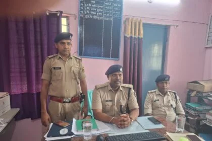 प्रेम प्रसंग में युवक की हत्या मामले में दो आरोपी गिरफ्तार,डीएसपी ने प्रेस वार्ता के दौरान दी जानकारी 2