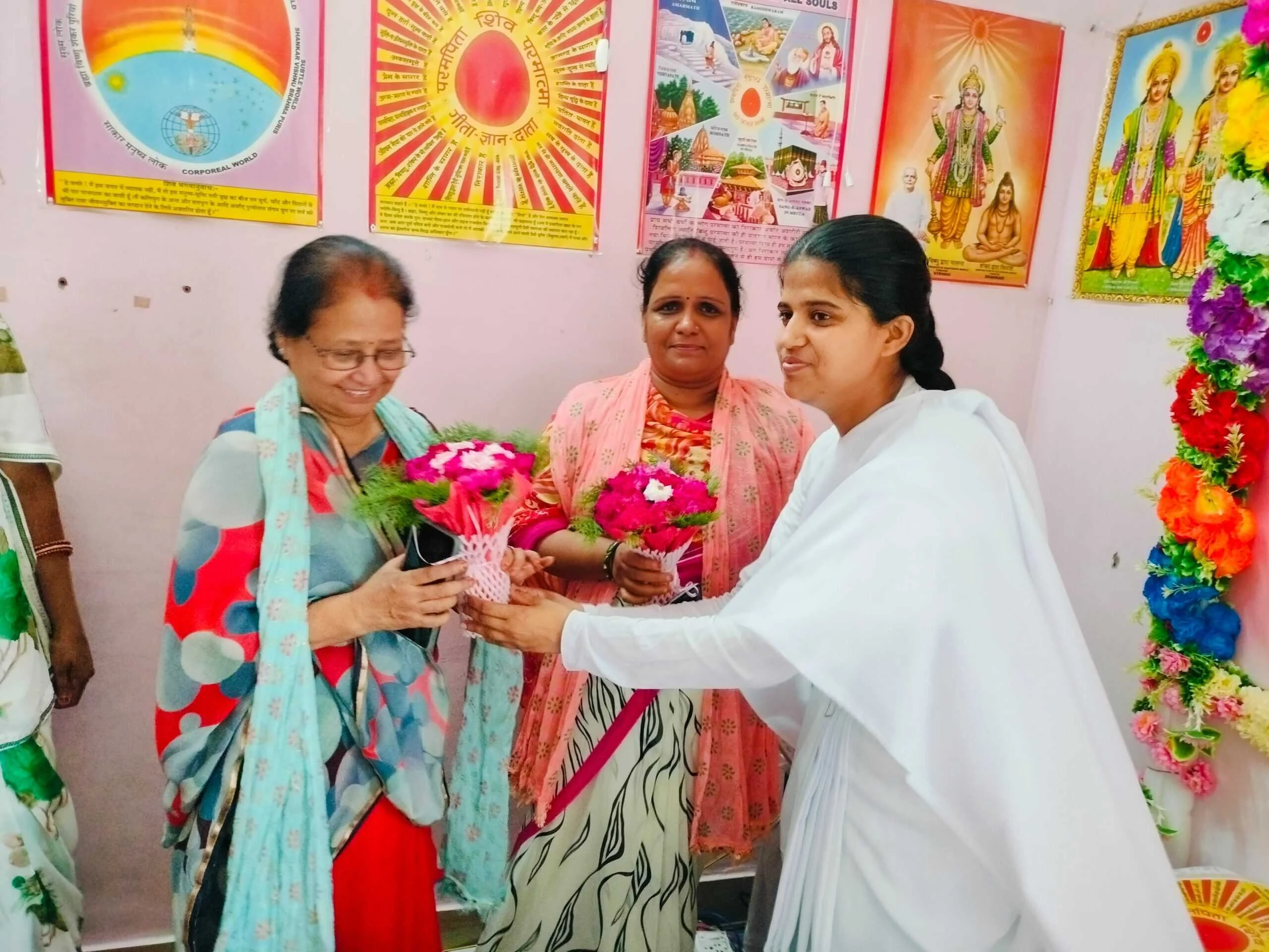 समस्तीपुर :- पूसा-प्रजापिता ब्रह्माकुमारी ईश्वरीय विश्व विद्यालय के पूसा सेवाकेंद्र की तीसरी वर्षगांठ हर्षोल्लास के साथ मनाई गई 2