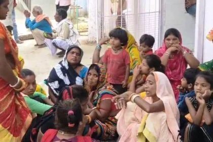 बेगूसराय मे रेल ट्रैक पार करने के दौरान एक रिटायर रेल कर्मी की ट्रेन से कटकर मौत 24