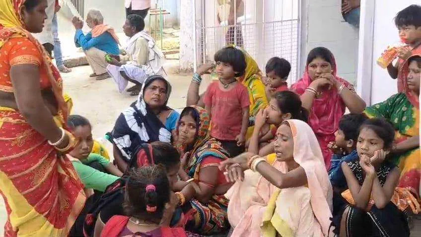 बेगूसराय मे रेल ट्रैक पार करने के दौरान एक रिटायर रेल कर्मी की ट्रेन से कटकर मौत 7