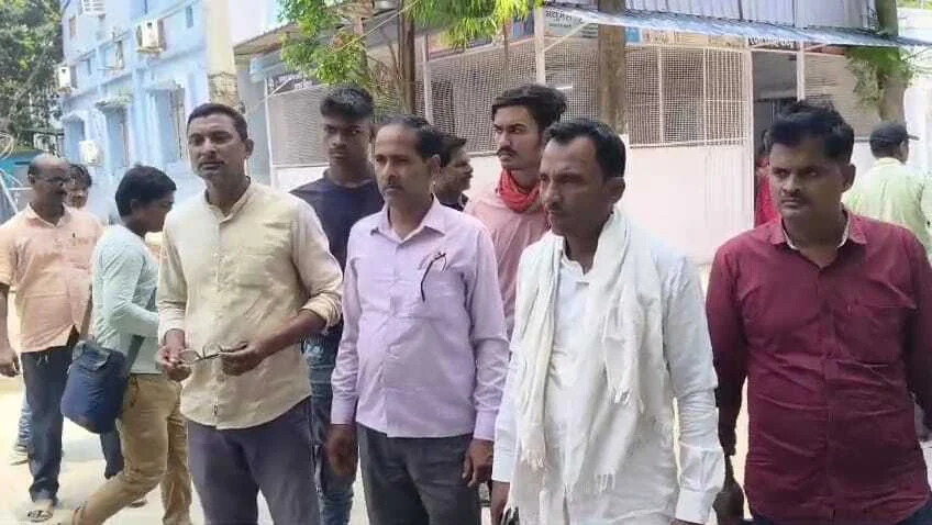 बेगूसराय में दो बाइक की आमने सामने टक्कर में एक बाइक सवार युवक की दर्दनाक मौत, परिजनों में मचा कोहराम 2