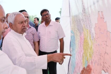 नालंदा पहुंचे बिहार के मुख्यमत्री नीतीश कुमार ने तेलमर-करौटा सड़क का किया निरीक्षण 29