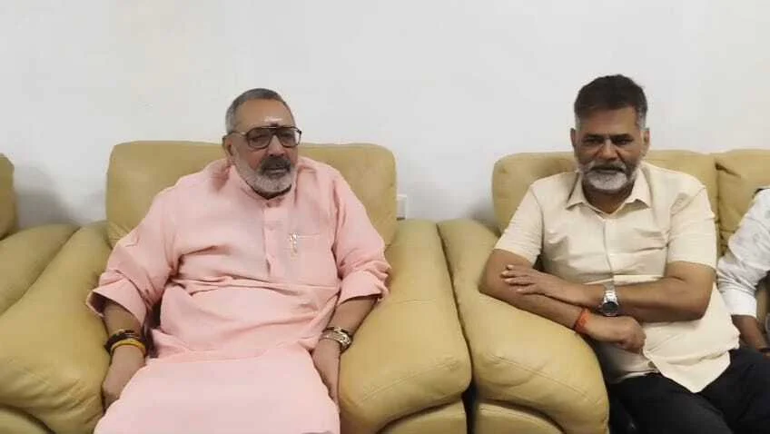 कांग्रेस पार्टी आज देश के वह पार्टी है बन कर रह गई है, जिसके अंदर सकारात्मक देशहित में कोई जुबानी नहीं खुलता – गिरिराज सिंह 2