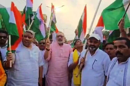 बेगूसराय में भाजपा कार्यकर्ताओं ने भारतीय सेना के सम्मान में निकाली तिरंगा यात्रा 31