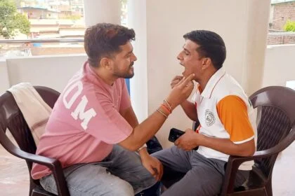 ठीक ढंग से दांत की सफाई नहीं होती है तो इससे हार्ट अटैक की भी संभावना पड़ती है - डा अभिषेक 77