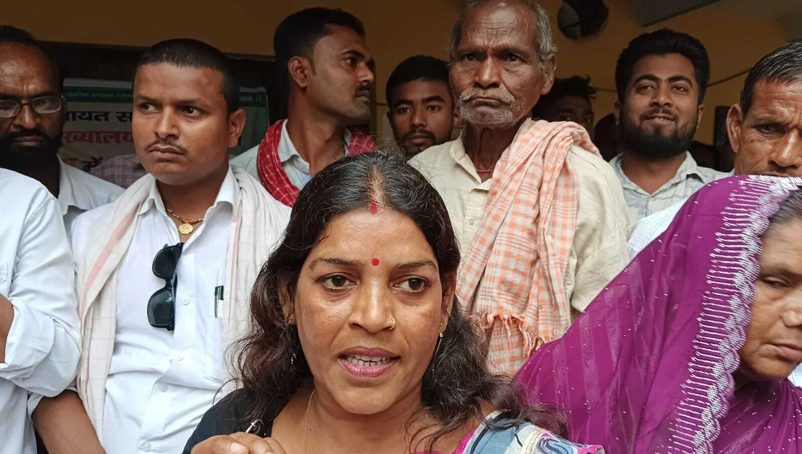 पंचायत सरकार भवन निर्माण के विरोध में आमरण अनशन शुरु, मांग पूरी होने तक रहेगा जारी 4