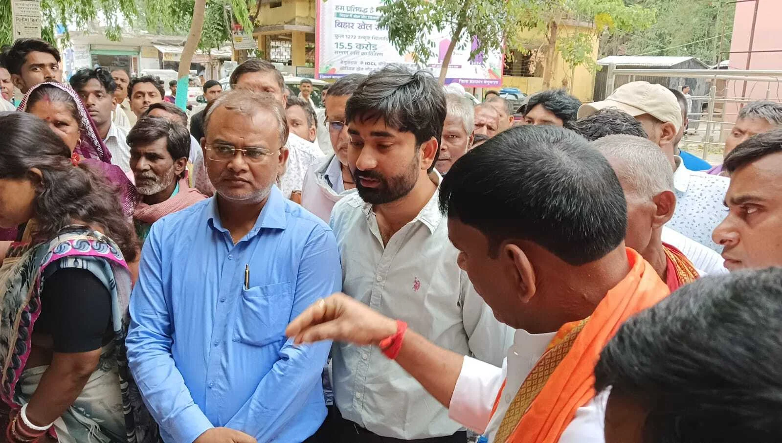 पंचायत सरकार भवन निर्माण के विरोध में आमरण अनशन शुरु, मांग पूरी होने तक रहेगा जारी 2