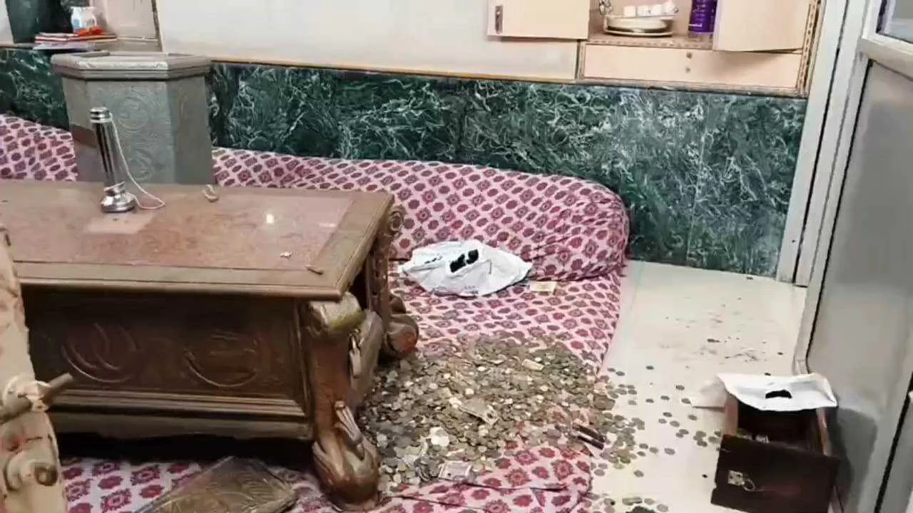 नालंदा: राजगीर के नौलखा मंदिर में हथियारबंद लुटेरो ने चाकू से हमला कर किया लूटपाट 2