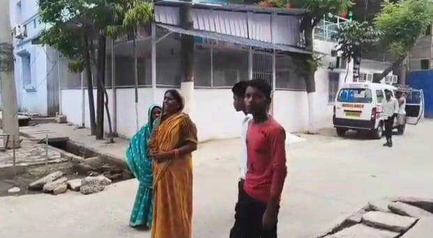 बेगूसराय में पति को शराब पीने से मना करने पर पत्नी को बेरहमी से किया पिटाई, इससे भी मन नहीं भरा तो गला दबाकर किया निर्मम तरीके से हत्या 3