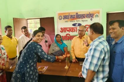 कैंसर से बचाव को लेकर शिविर लगाकर विद्यालय में 185 बालिकाओं को दिया गया एचपीवी का टीका 20