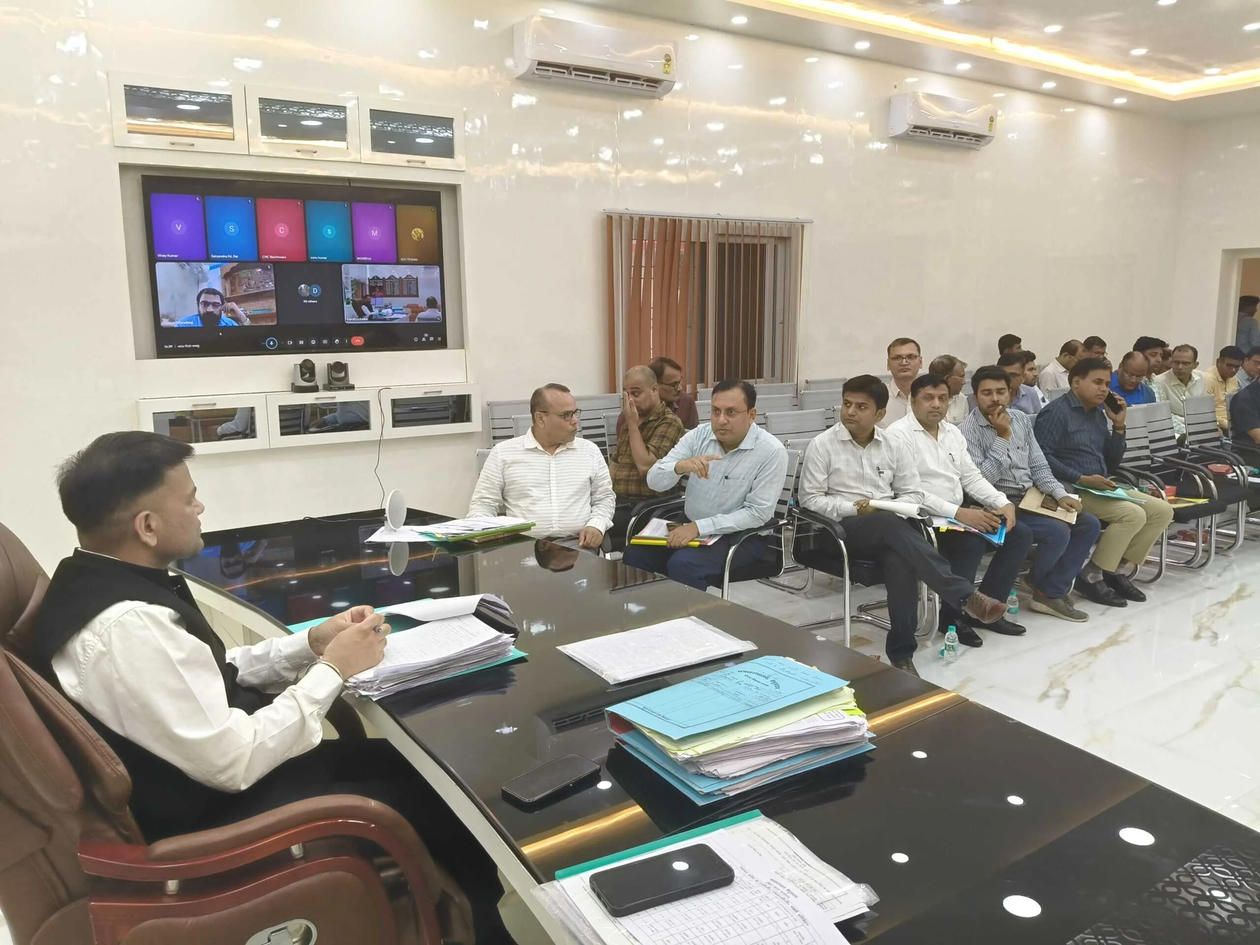 बेगूसराय में विषेश अभियान के तहत कैम्प लगाकर आयुष्मान कार्ड, व्य वंदना कार्ड 26 से 28 मई तक बनाया जाएगा 3