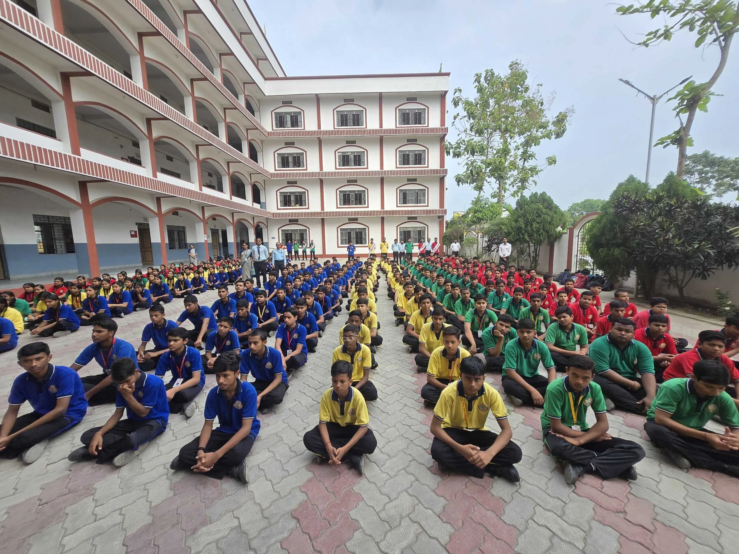 संत पॉल स्कूल तेघड़ा में उत्कृष्टता का उत्सव, सफल छात्रों का भव्य सम्मान समारोह संपन्न 4