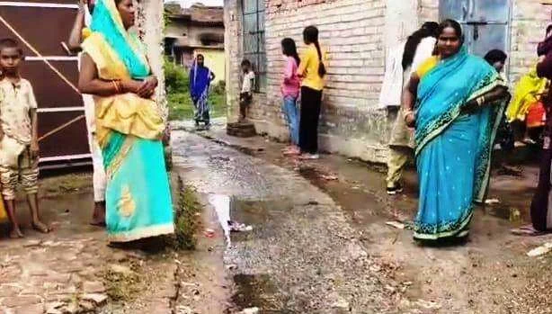 बेगूसराय में बेखौफ अपराधियों ने हम पार्टी के प्रखंड अध्यक्ष के घर अंधाधुंध फायरिंग कर अध्यक्ष को किया अपहरण 4