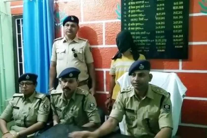 समस्तीपुर: एसपी,डीएसपी,स्वर्ण कारोबारी,पत्रकार समेत अन्य लोगो को धमकी व् रंगदारी मांगने मामले में एक बदमाश गिरफ्तार 25