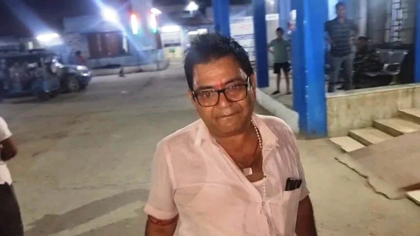 समस्तीपुर: स्वास्थ्य कर्मी की दबंता आया सामने, शराब बंदी के बावजूद ड्यूटी के दौरान शराब के नशे में रहता है धुत्त, लोगो के साथ करता बदसलूकी 1