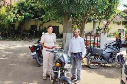 समस्तीपुर: मार्च महीने में पत्रकार की हुई बाइक चोरी को पुलिस ने किया बरामद 4
