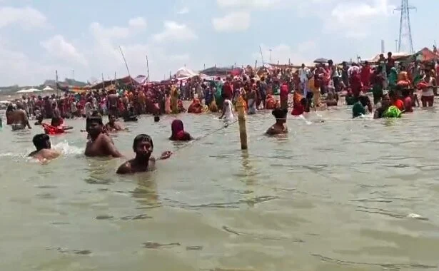 सिमरिया गंगा नदी में डूबने एक युवक की मौत, मुंडन संस्कार को लेकर सिमरिया गंगा नदी तट आए थे युवक 1