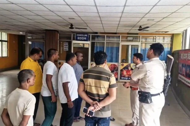 बेगूसराय में दिनदहाड़े लूटपाट का विरोध करने पर अपराधियों ने गंगा स्नान करने आए श्रद्धालू को गोली मारकर किया घायल 5