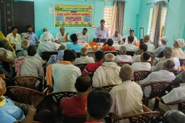 भगवानपुर में खरीफ महाभियान सह उत्पादन वितरण कार्यक्रम का किया गया आयोजन 3